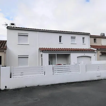 House With 5 Bedrooms And Hot Tub Appartement