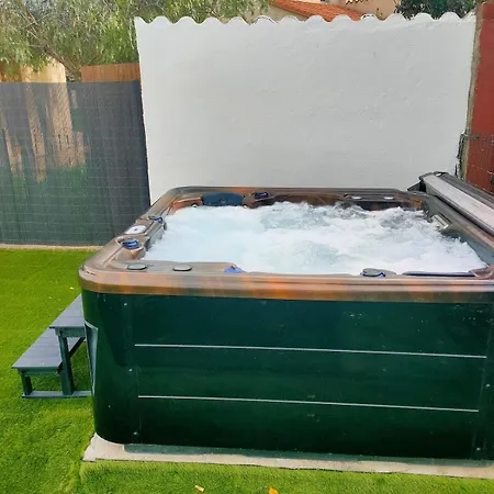House With 5 Bedrooms And Hot Tub Appartement