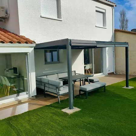 House With 5 Bedrooms And Hot Tub Appartement *