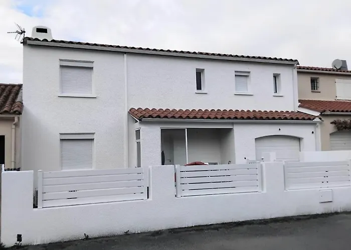 House With 5 Bedrooms And Hot Tub Apartamento