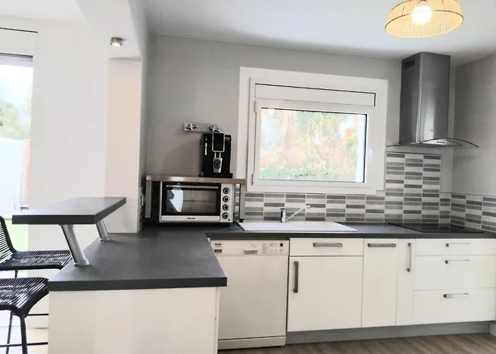 Daire House With 5 Bedrooms And Hot Tub Saint-Cyprien (Pyrenees-Orientales)