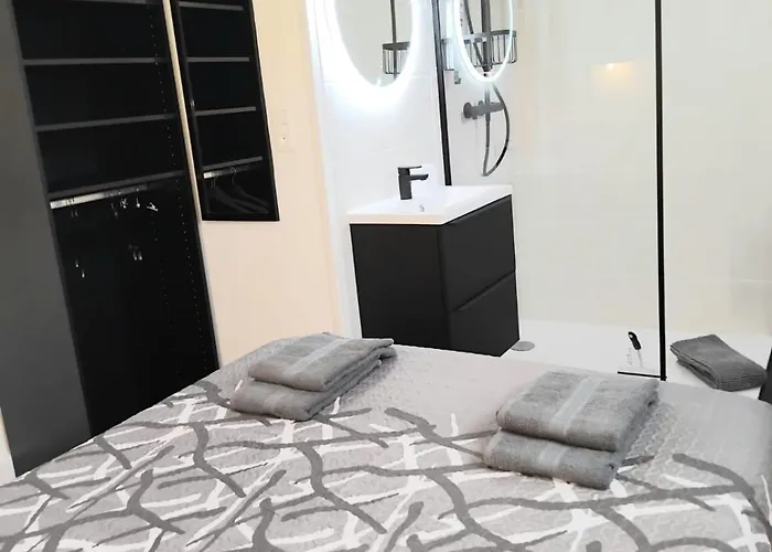 Daire House With 5 Bedrooms And Hot Tub *
