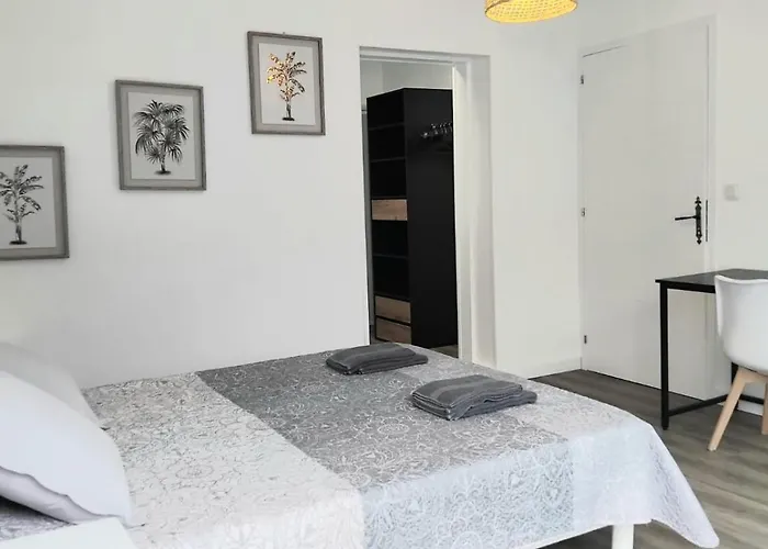 Daire House With 5 Bedrooms And Hot Tub Saint-Cyprien (Pyrenees-Orientales)
