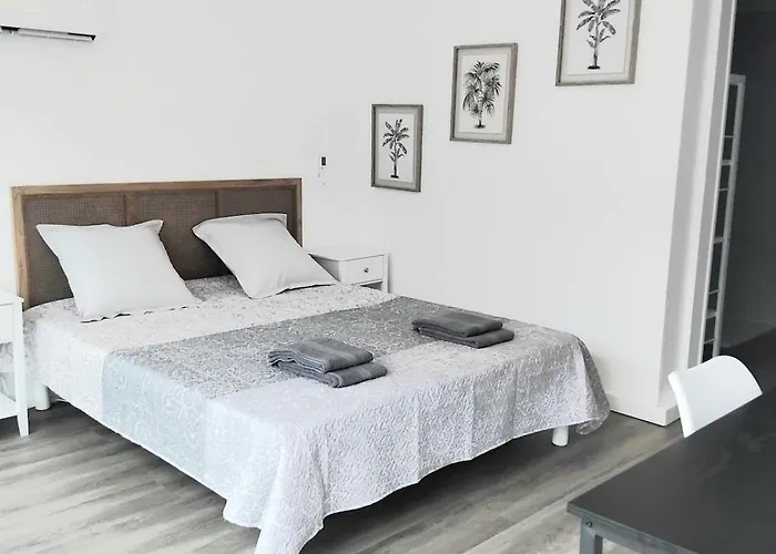 Daire House With 5 Bedrooms And Hot Tub *